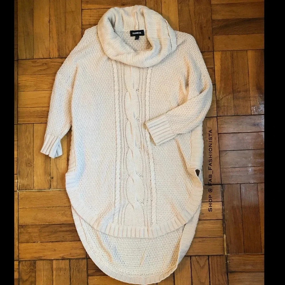 Knit Oversized Sweater Express size Small - Picture 5 of 17